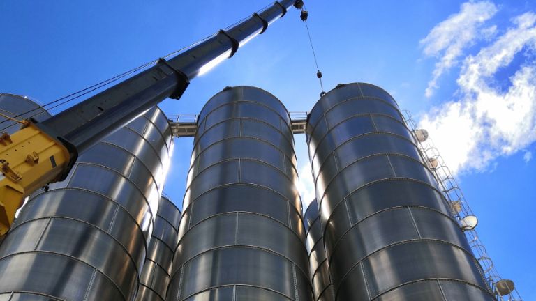 Competitive advantage through storage silos
